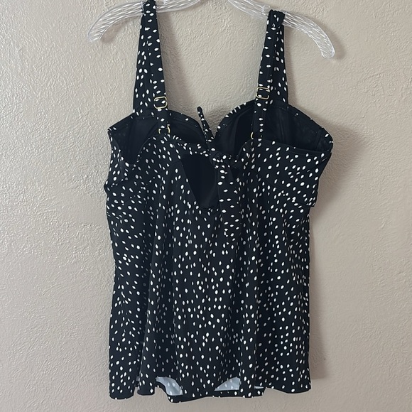 Women’s Plus Size Swimsuits for All Tankini Top, Black/White Polka Dot, Size 22 - Picture 2 of 7